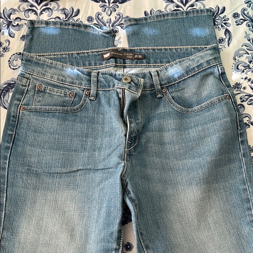 Levi’s Demi-Curve Classic Rise Blue Denim Jeans